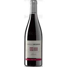 Enrique Mendoza Pinot Noir