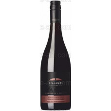 Yealands Estate Winemakers Reserve Pinot Noir Central Otago