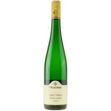 Weingut Meulenhof. Erdener Treppchen Riesling Spatlese Trocken